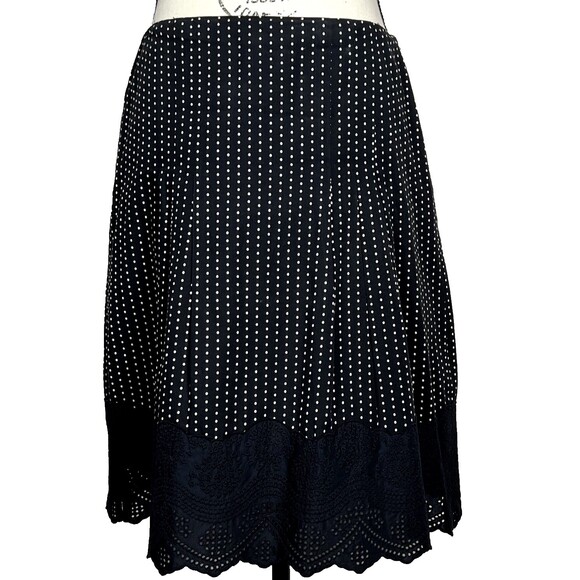 Ann Taylor Dresses & Skirts - Ann Taylor Sz 2P Polka Dot Lace Skirt Lined Black White 100% Cotton Side Zipper